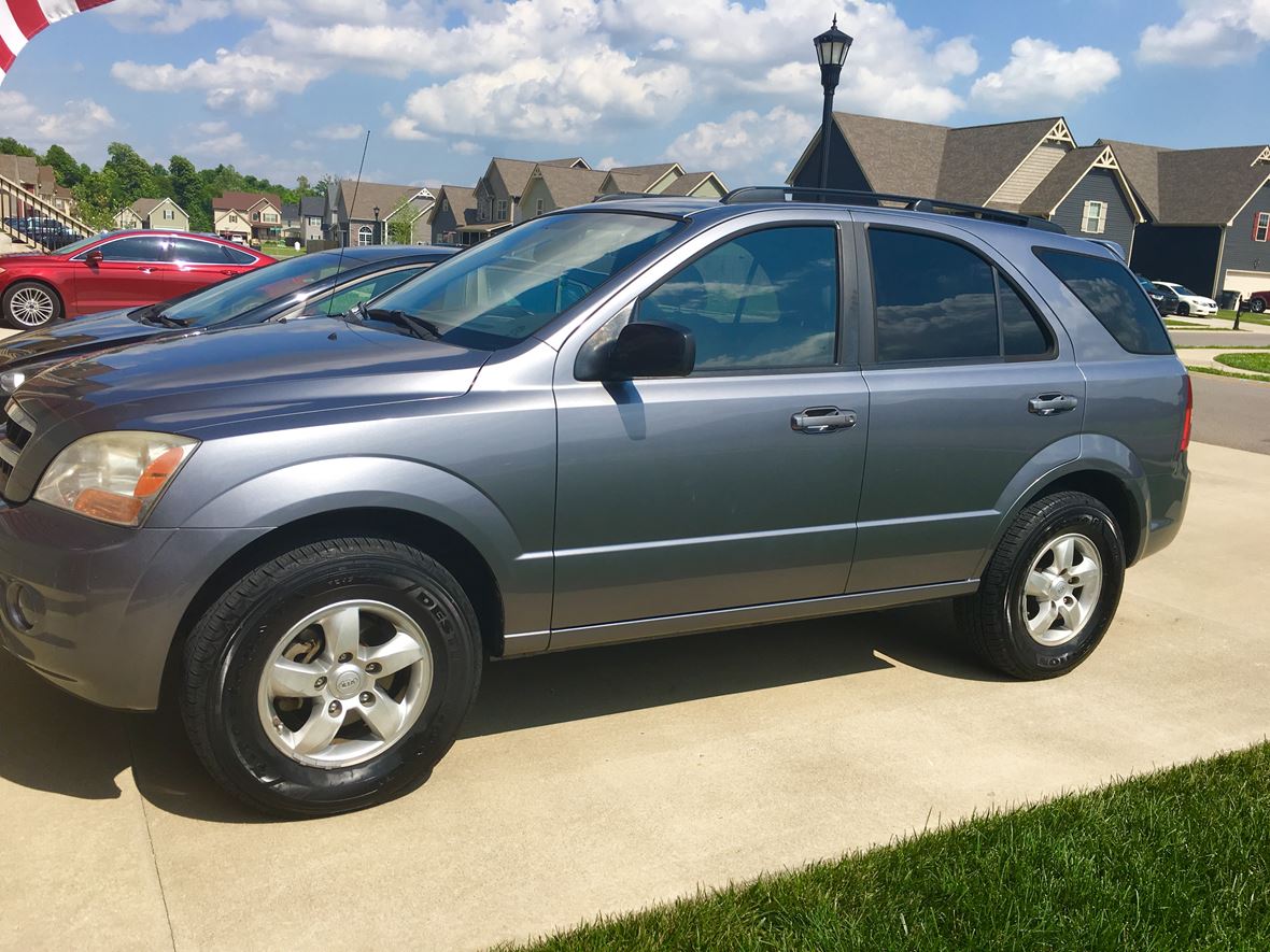 2009 Kia Sorento for sale by owner in Clarksville