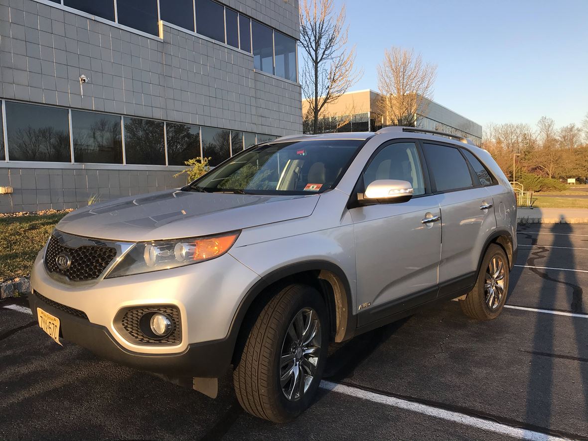 2011 Kia Sorento for sale by owner in Skillman