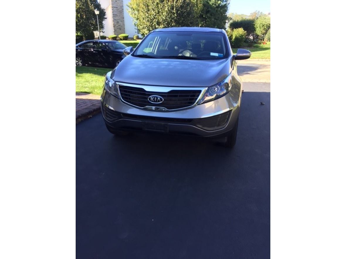 2012 Kia Sportage for sale by owner in Bellport