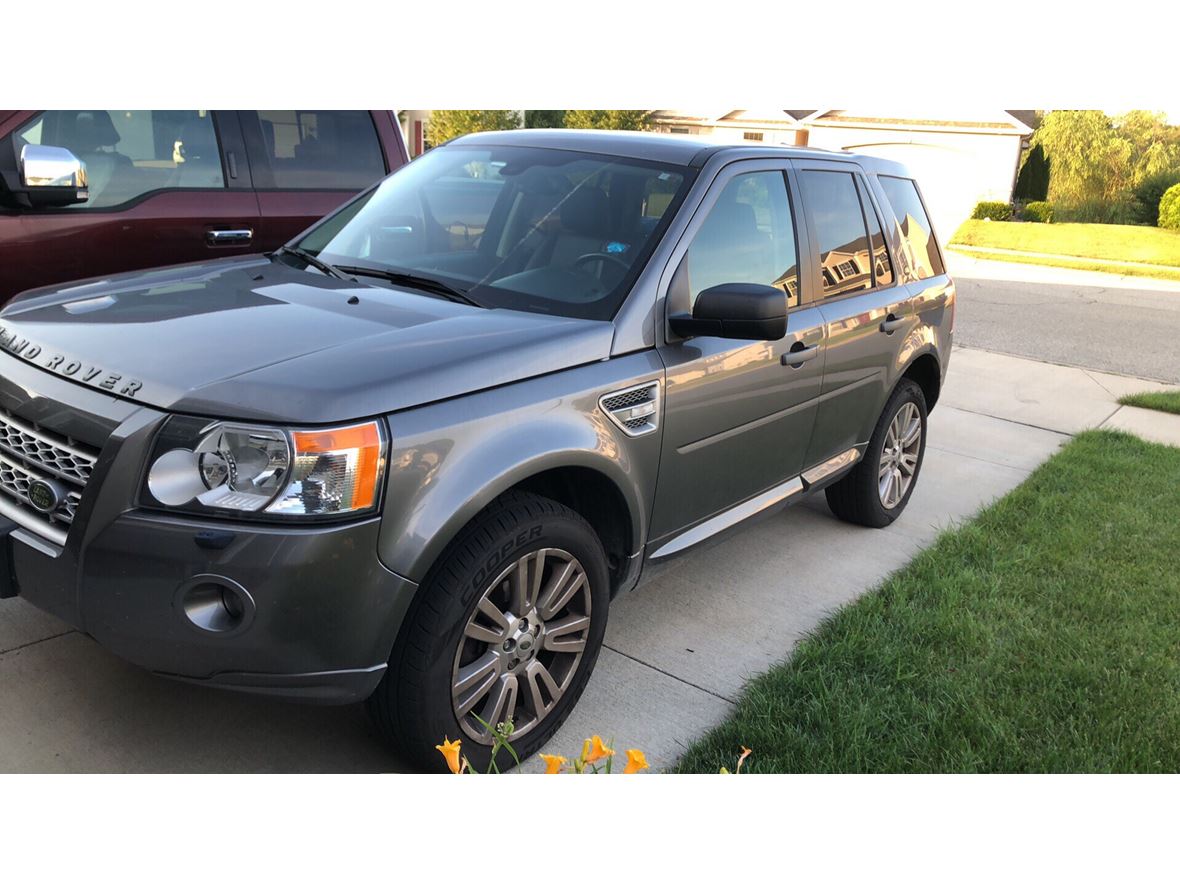 2010 Land Rover LR2 for sale by owner in Mishawaka
