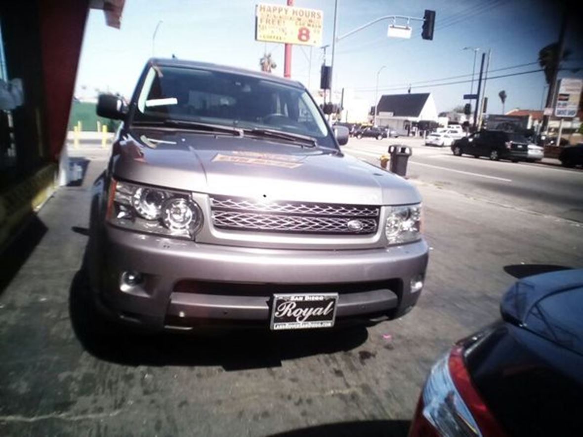 2011 Land Rover Range Rover Sport for sale by owner in LOS ANGELES