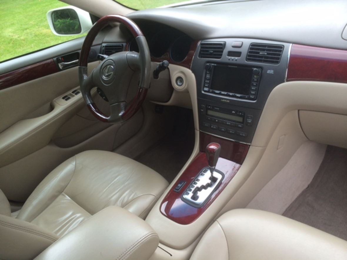 2003 Lexus ES 300 for sale by owner in Brunswick