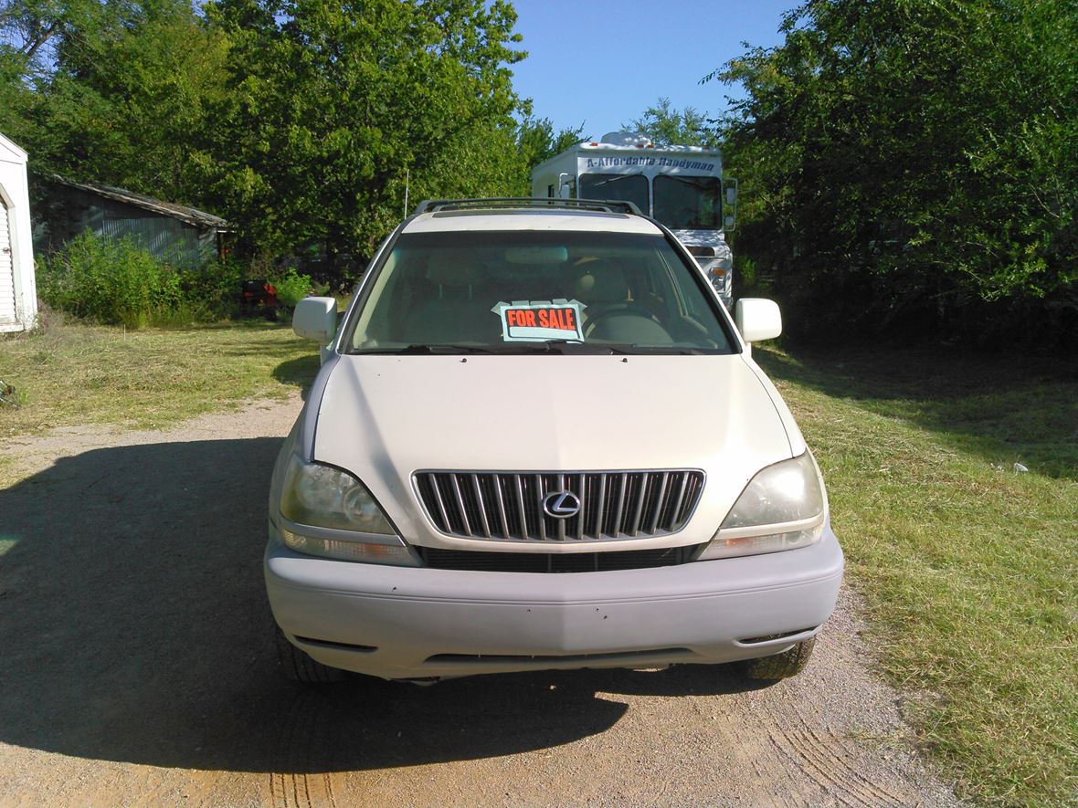 1999 Lexus RX 300 for sale by owner in Harrah
