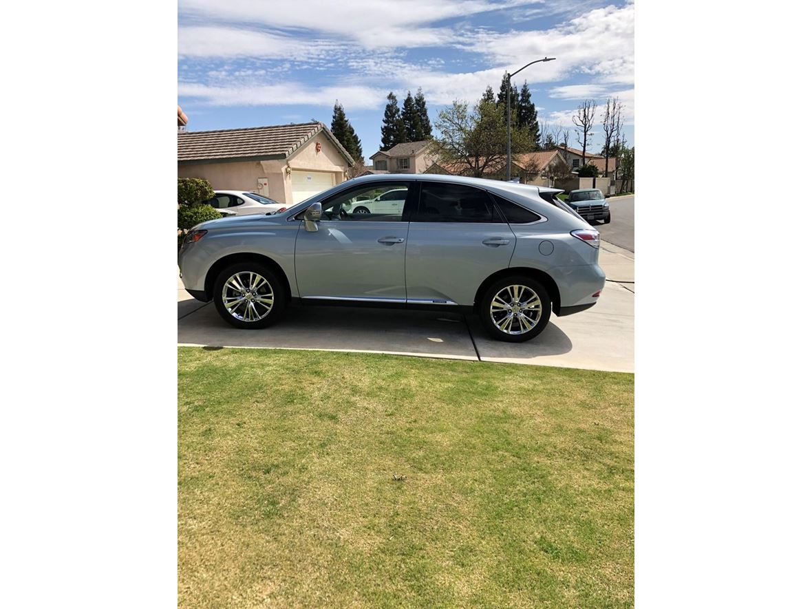 2010 Lexus RX 450h for sale by owner in Bakersfield