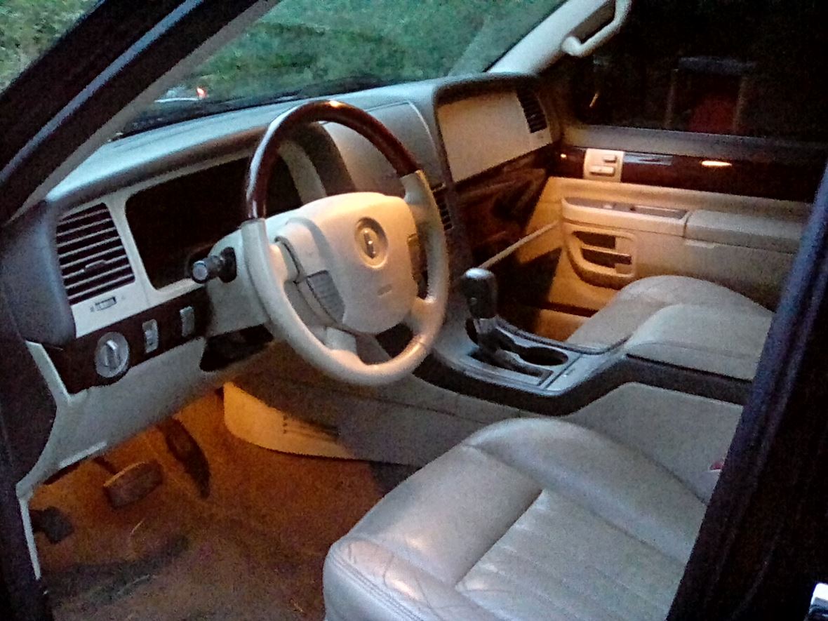 2004 Lincoln Aviator for sale by owner in Lilliwaup