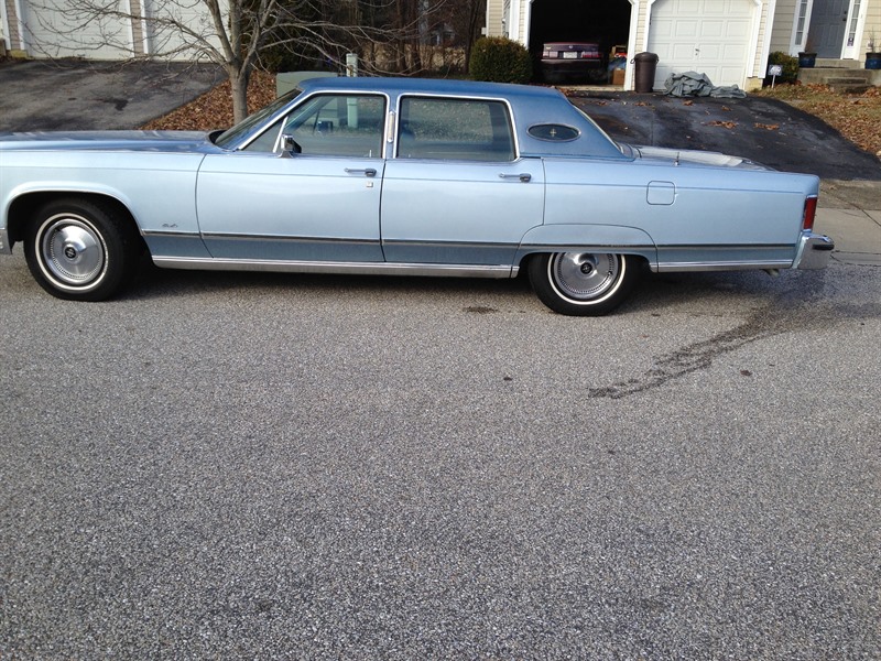 1977 Lincoln Continental for sale by owner in UPPER MARLBORO