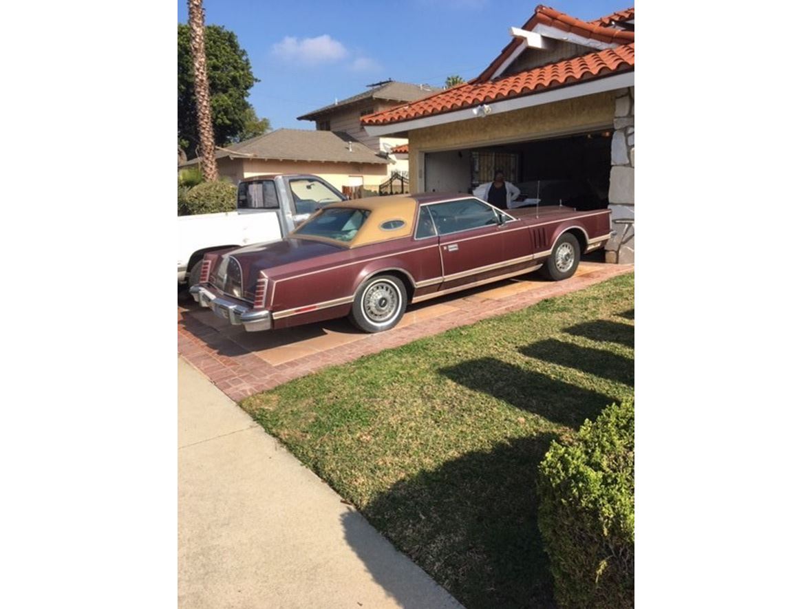 1979 Lincoln Continental for sale by owner in Carson