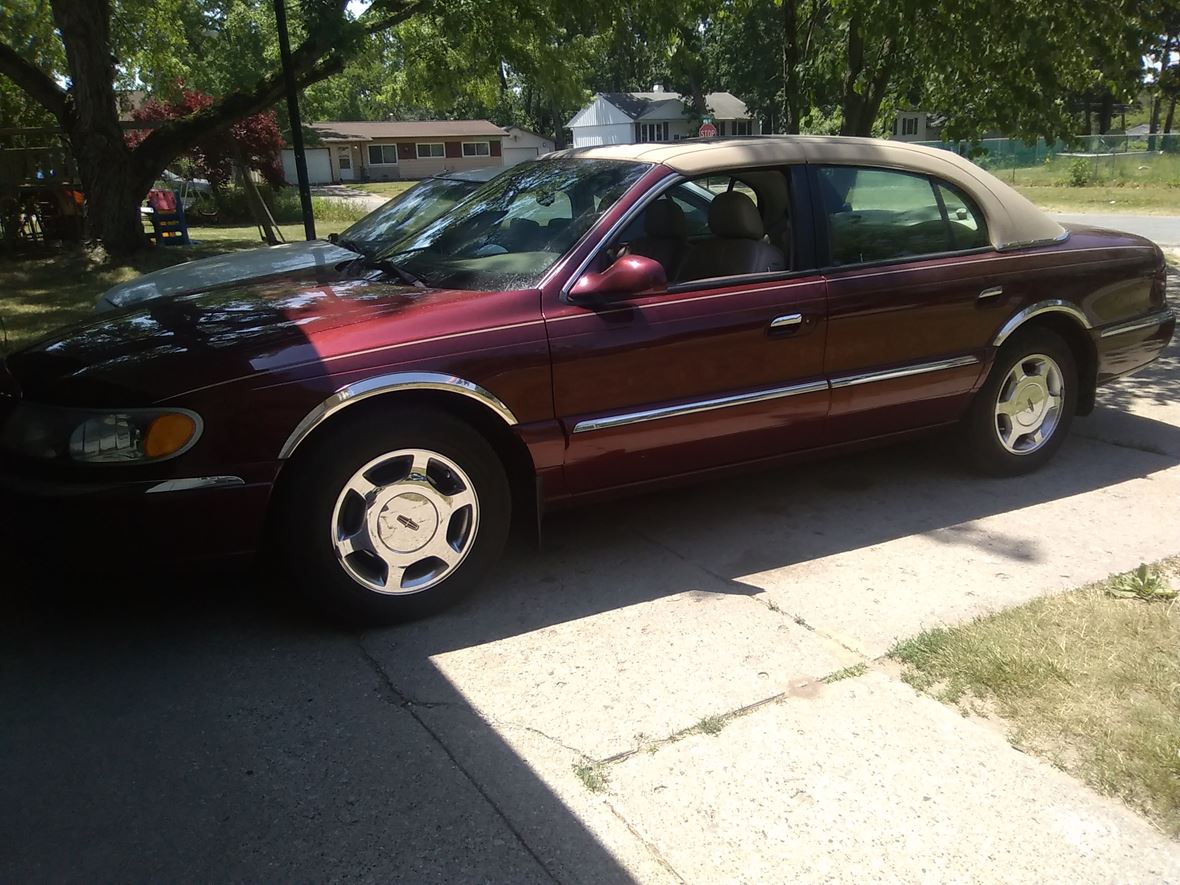 2000 Lincoln Continental for sale by owner in NILES