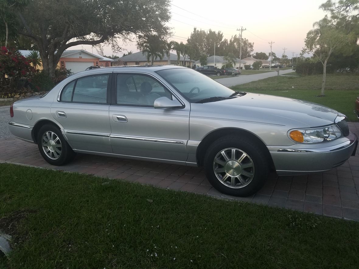 2002 Lincoln Continental for sale by owner in Cape Coral