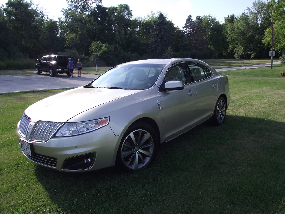 2010 Lincoln MKS for Sale by Owner in Menomonee Falls, WI 53051