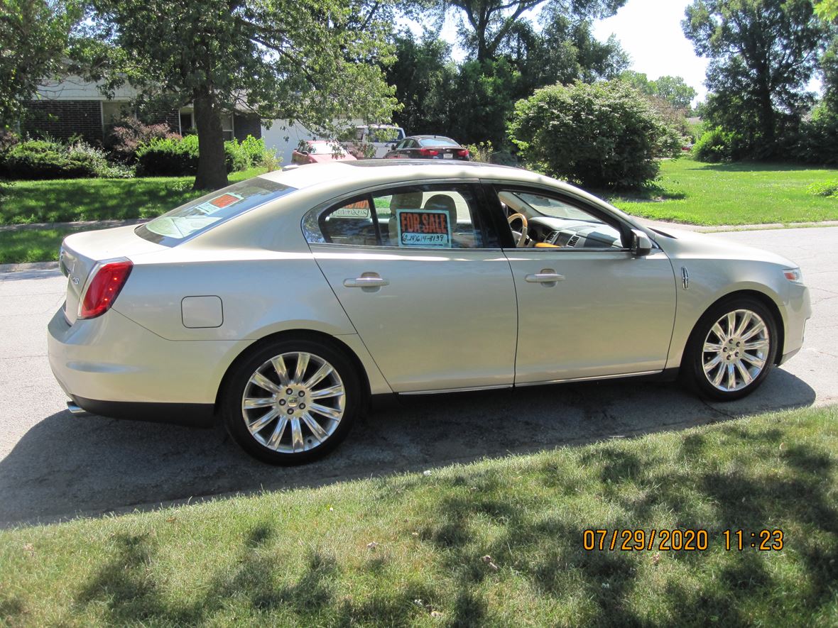 2010 Lincoln MKS for sale by owner in Gary