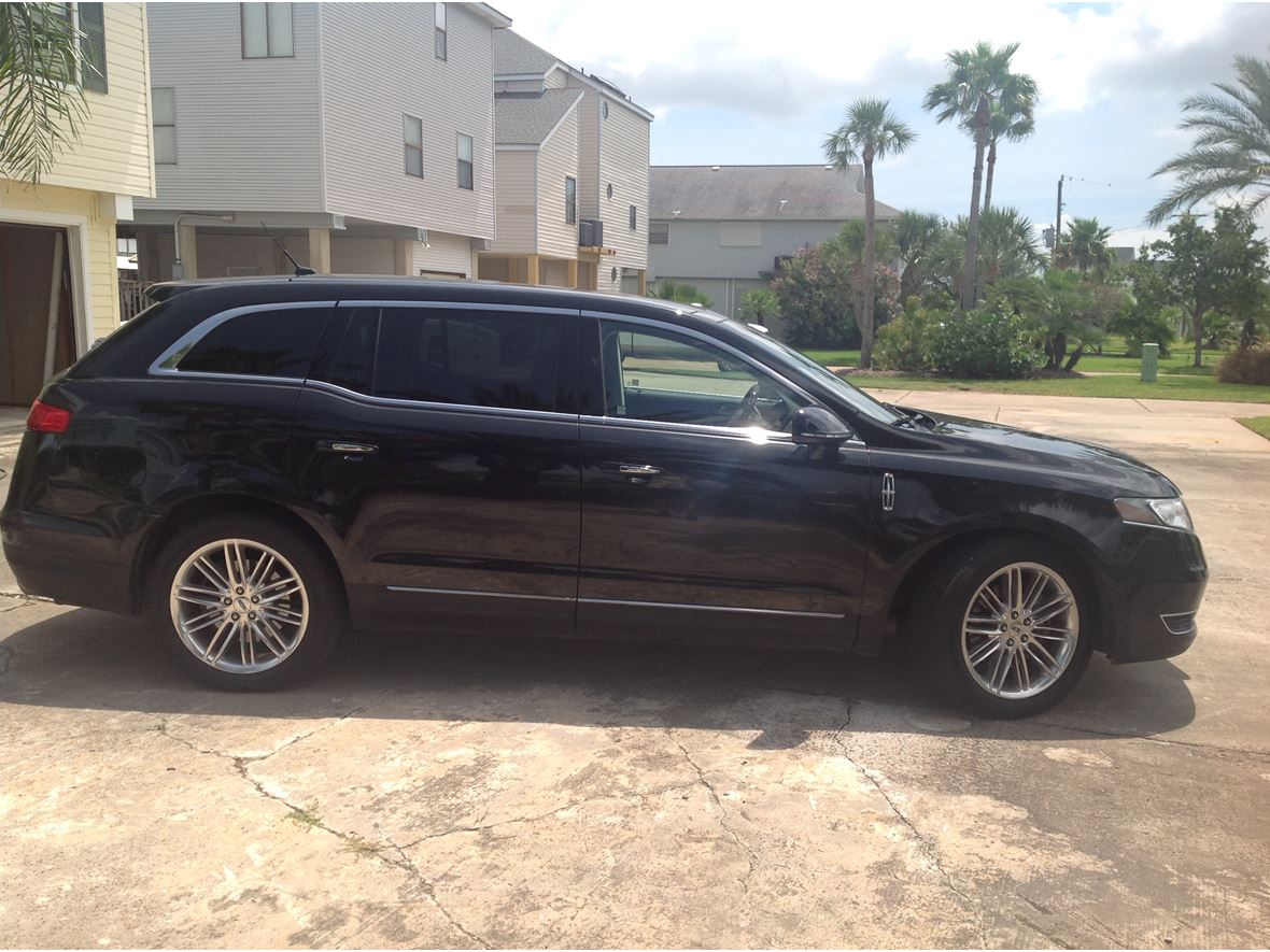 2013 Lincoln MKT for sale by owner in Galveston