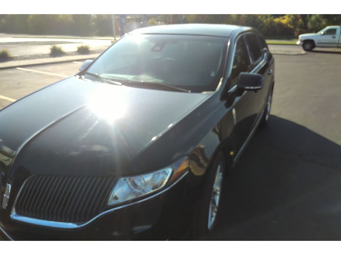 2014 Lincoln MKT for sale by owner in Flint