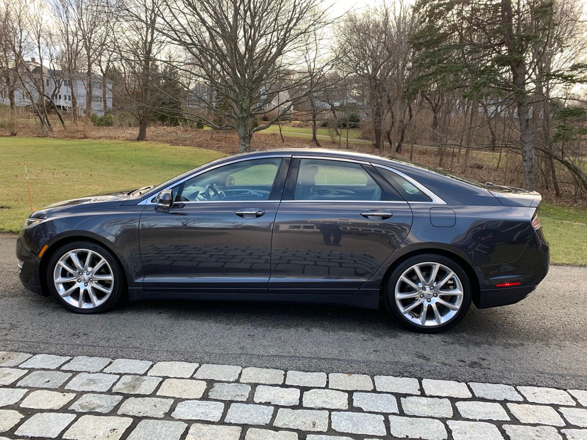 2013 Lincoln MKZ for sale by owner in Plymouth