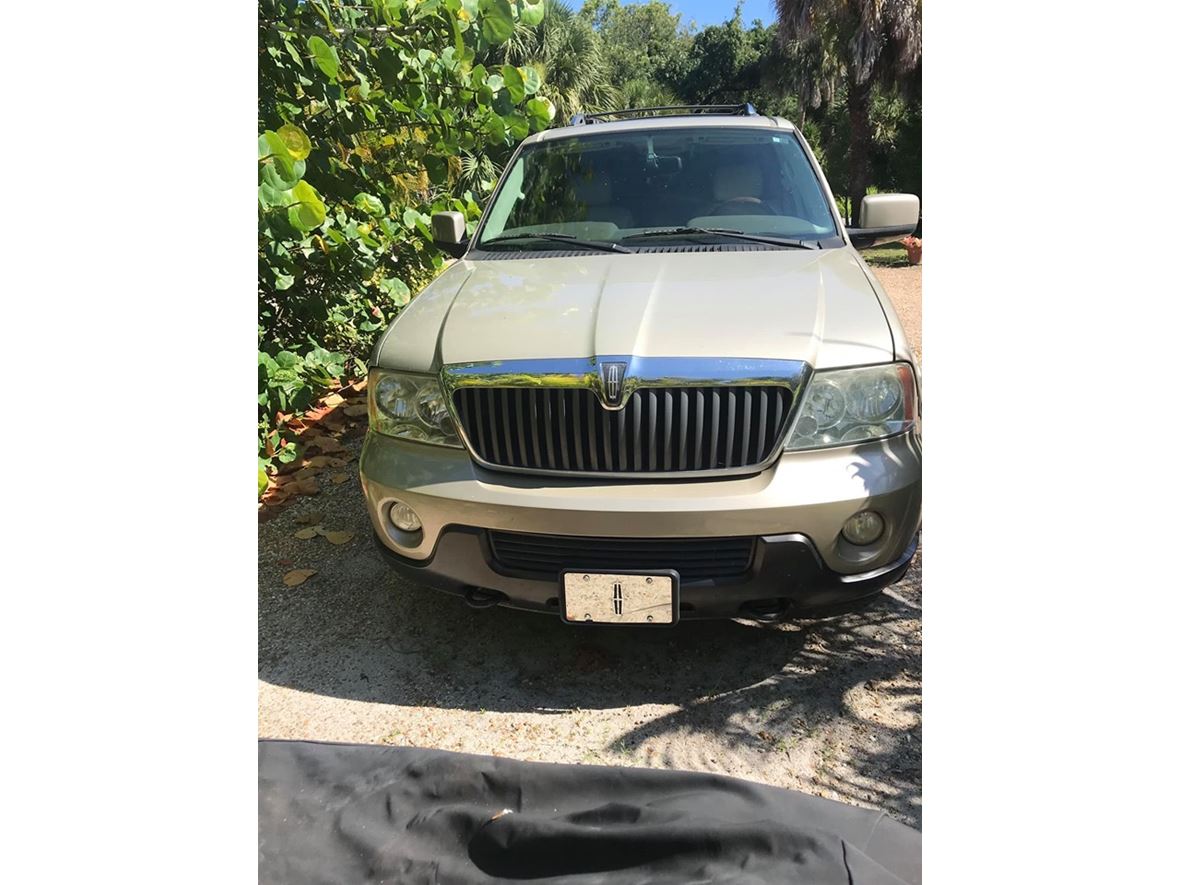 2004 Lincoln Navigator for sale by owner in Melbourne Beach