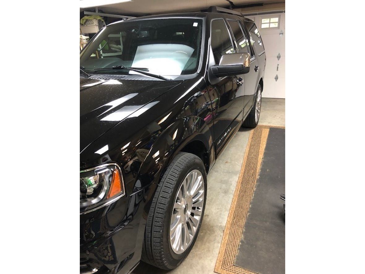 2017 Lincoln Navigator for sale by owner in Harvest