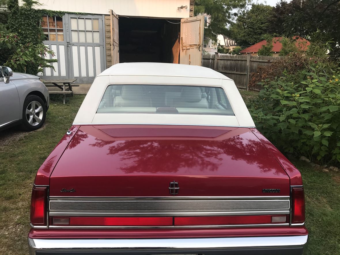 1989 Lincoln Town Car Classic Car Tewksbury, MA 01876