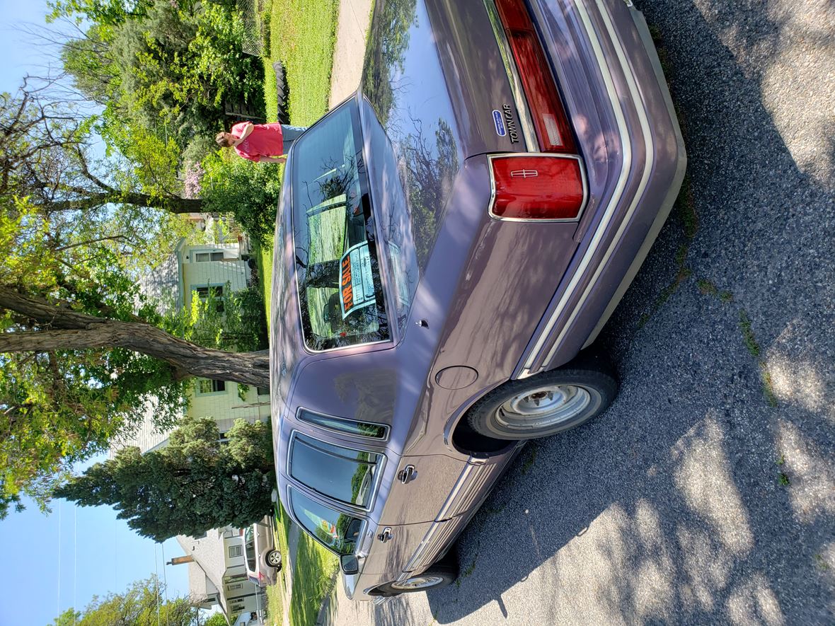 1994 Lincoln Town Car for sale by owner in Billings