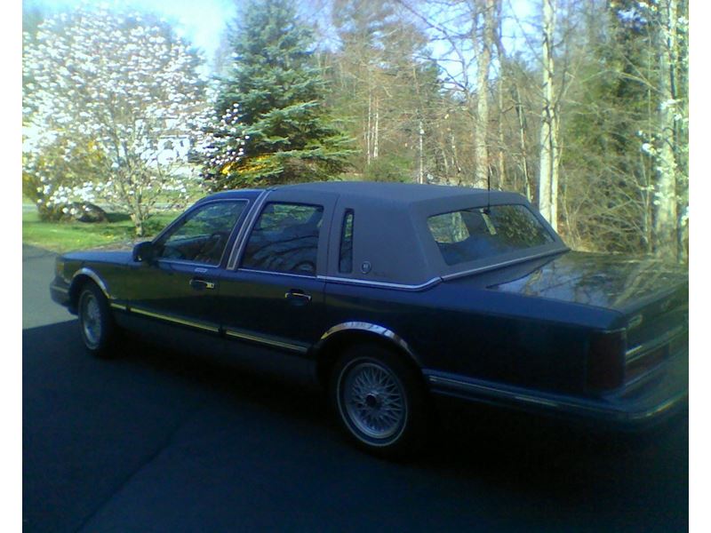 1996 Lincoln Town Car Classic Car Sanford, ME 04073