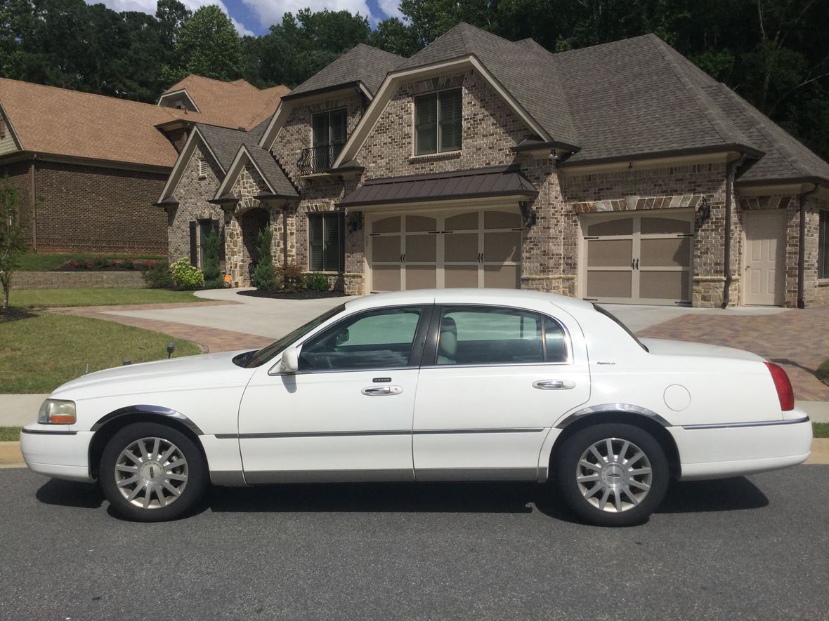 2006 Lincoln Town Car for sale by owner in Marietta