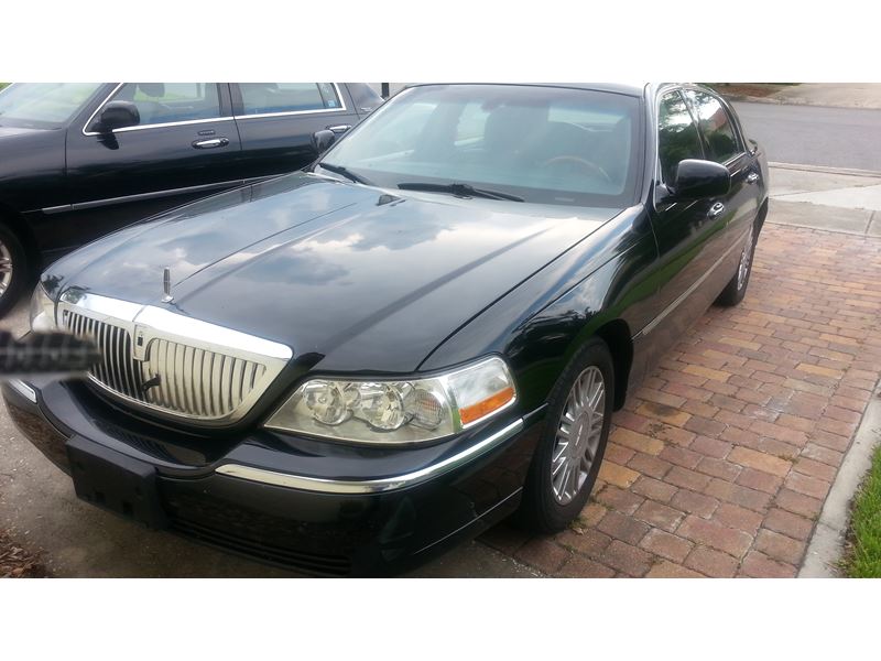 2008 Lincoln Town Car for sale by owner in Orlando