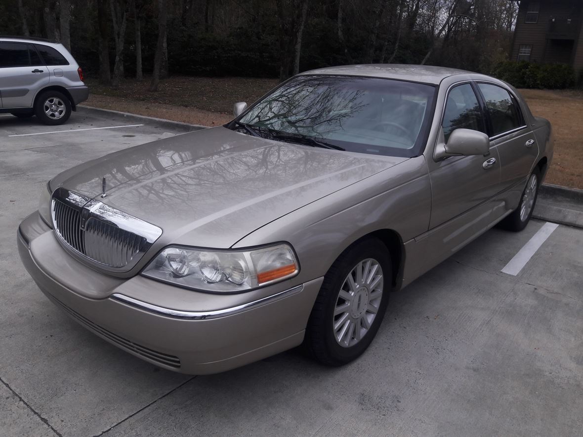 2004 Lincoln Town Car Signature Sedan by Owner Chattanooga, TN 37421