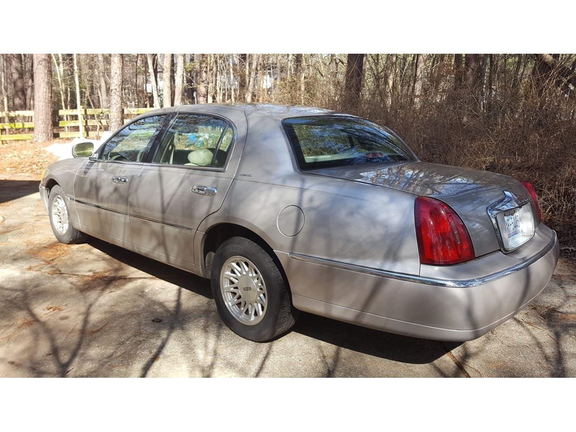 1999 Lincoln TownCar Sale by Owner in Roanoke Rapids, NC 27870