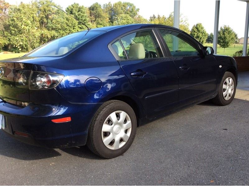 2009 Mazda Mazda3 for sale by owner in Waynesboro
