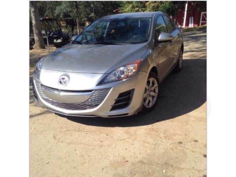2011 Mazda Mazda3 for sale by owner in SQUAW VALLEY