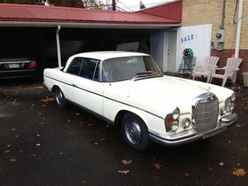 1968 Mercedes-Benz 200 for sale by owner in WESTCLIFFE