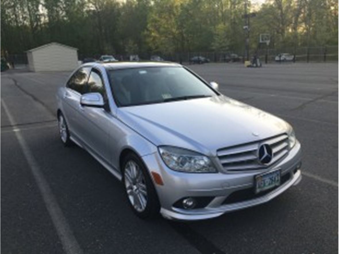 2009 Mercedes-Benz 300 for sale by owner in Woodbridge