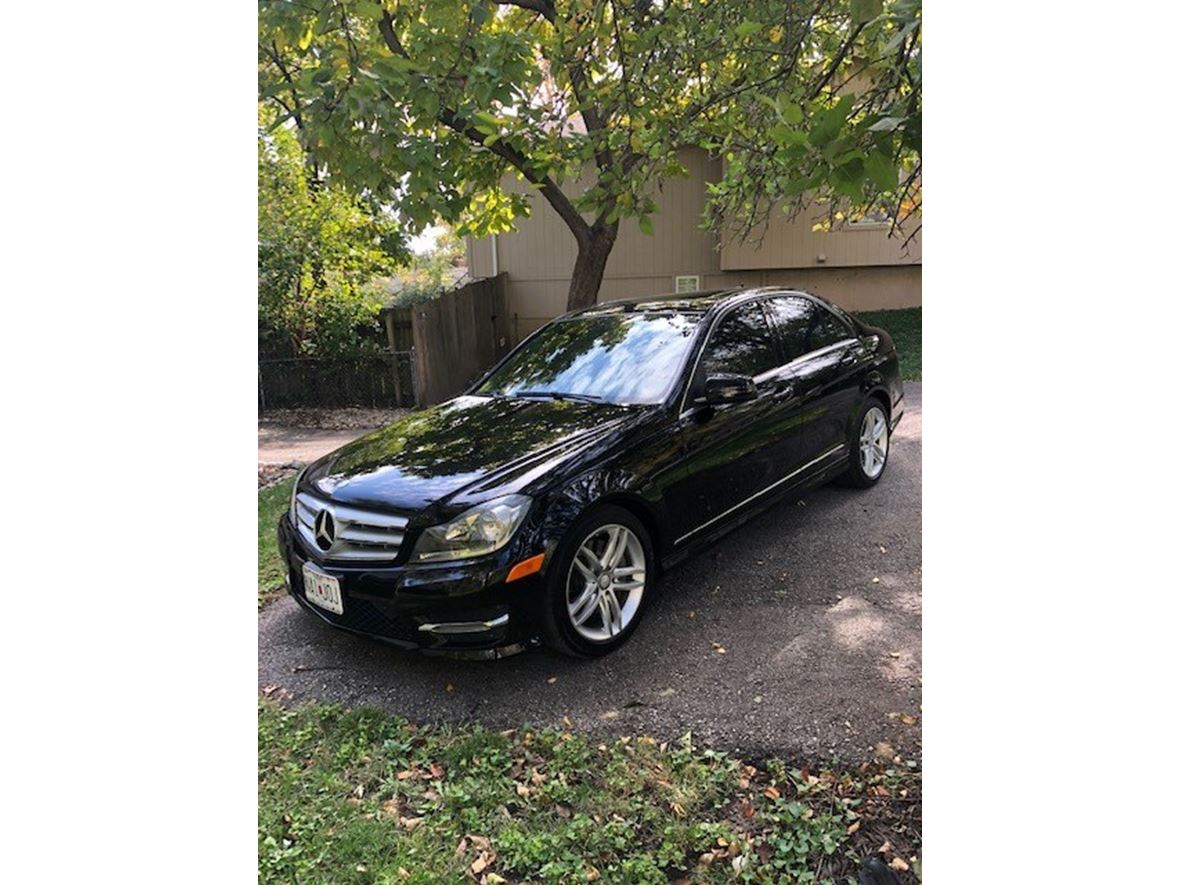 2013 Mercedes-Benz 300 for sale by owner in Kansas City