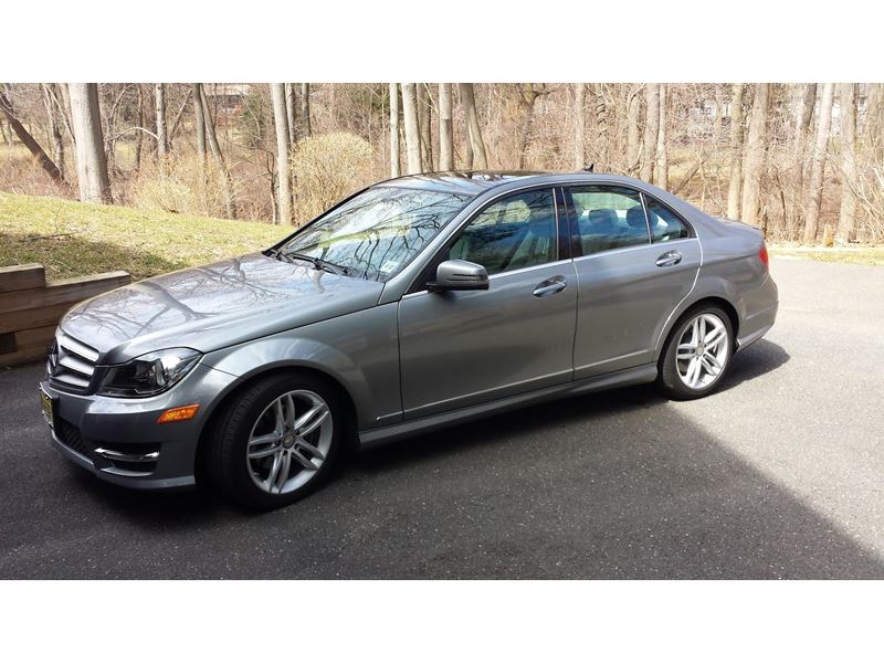 2012 Mercedes-Benz 300C for sale by owner in Holmdel