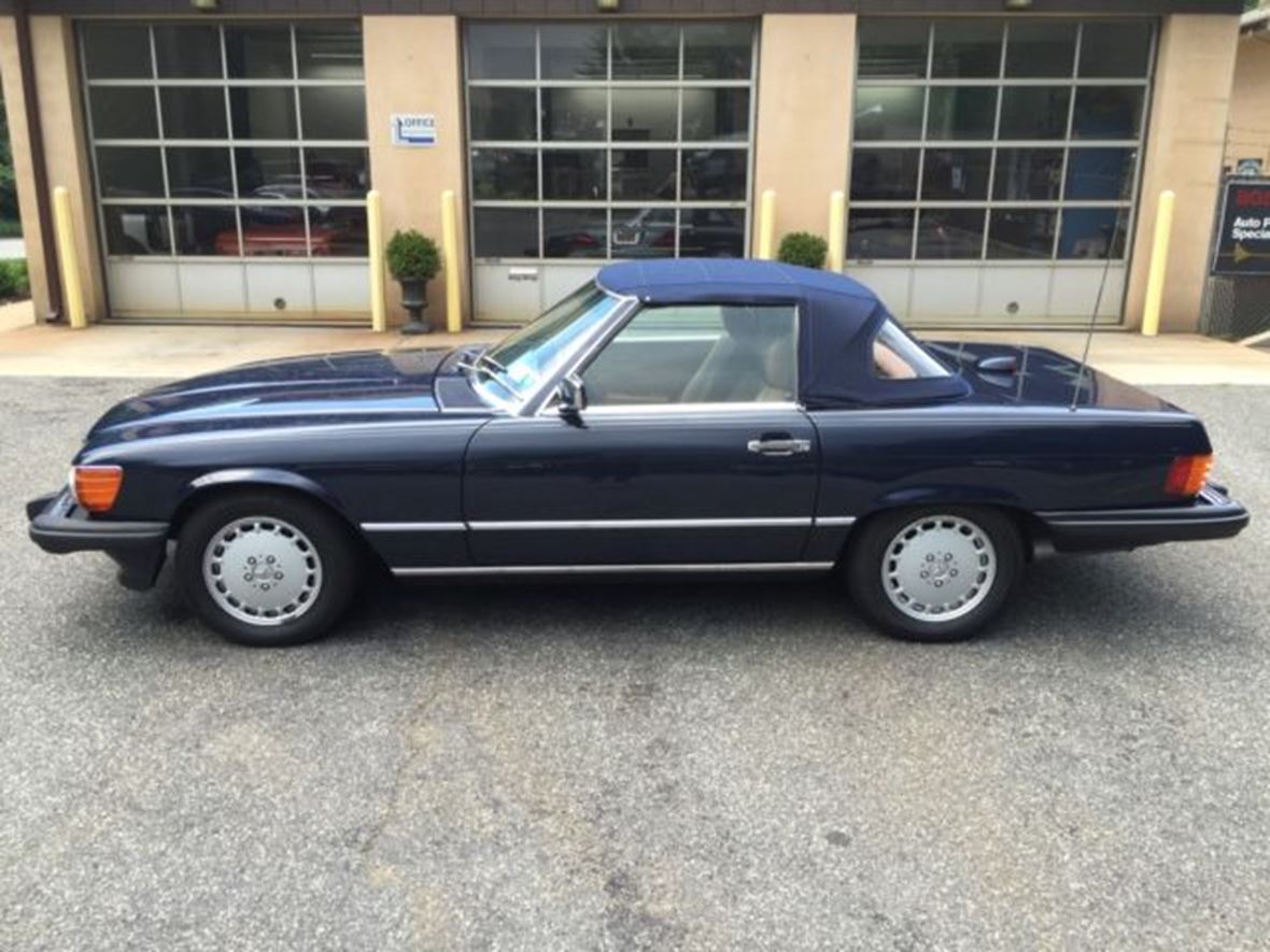 1987 MercedesBenz 560 Classic Car Newtown Square, PA 19073