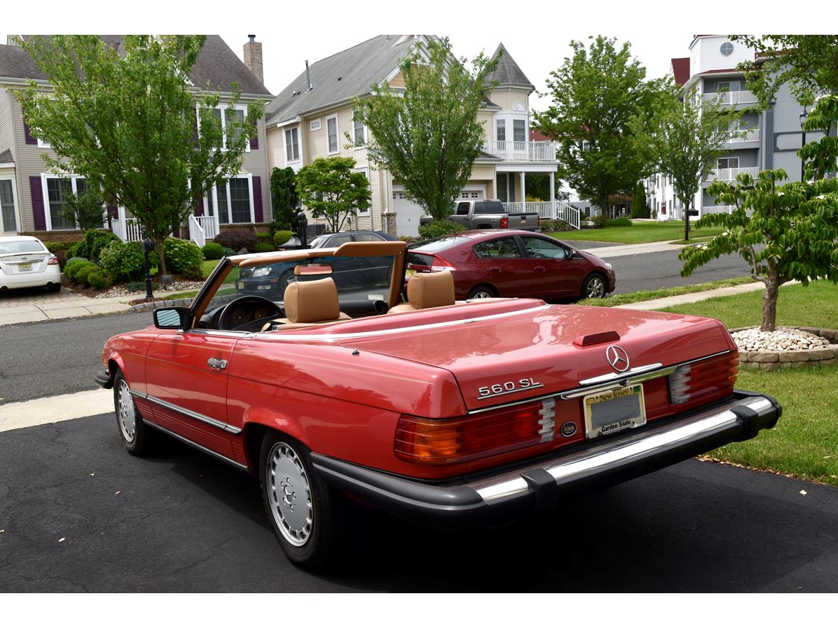1988 Mercedes-Benz 560 SL for sale by owner in Somerset