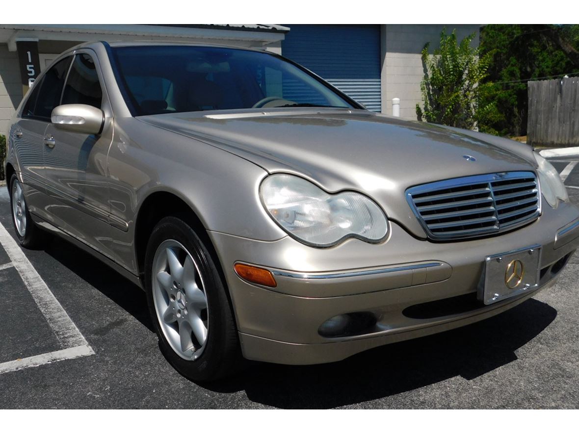2002 Mercedes-Benz C-Class for sale by owner in Kissimmee