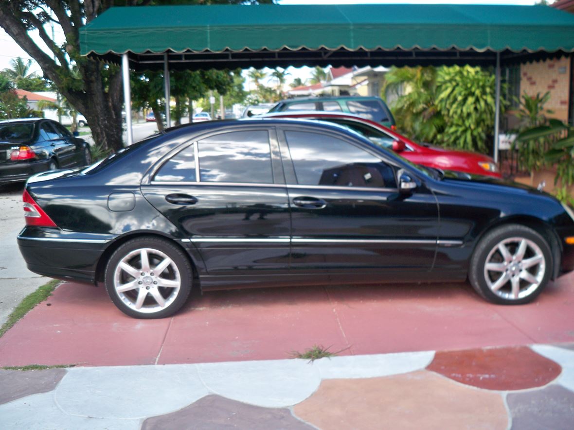 2003 Mercedes-Benz C-Class for sale by owner in Miami