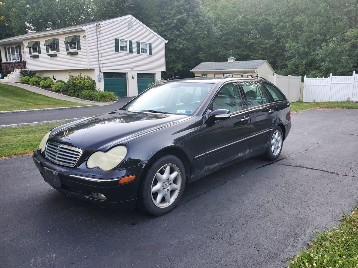 2003 Mercedes-Benz C-Class for sale by owner in Wappingers Falls