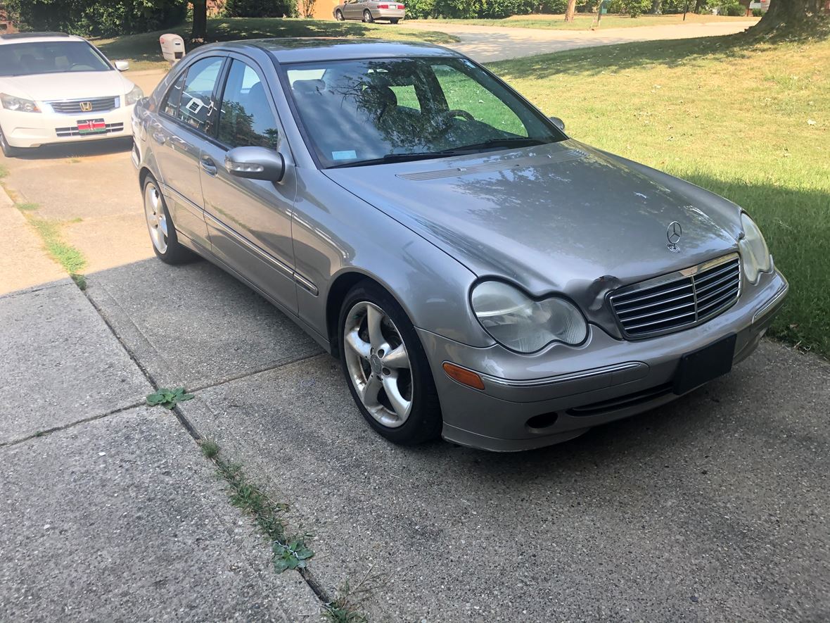 2004 Mercedes-Benz C-Class for sale by owner in Ft Mitchell