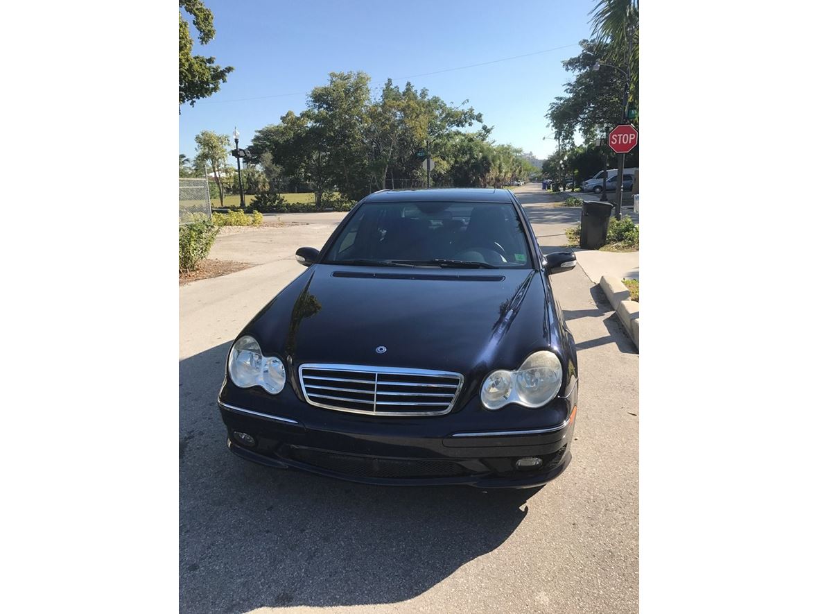 2006 Mercedes-Benz C-Class for sale by owner in Fort Lauderdale