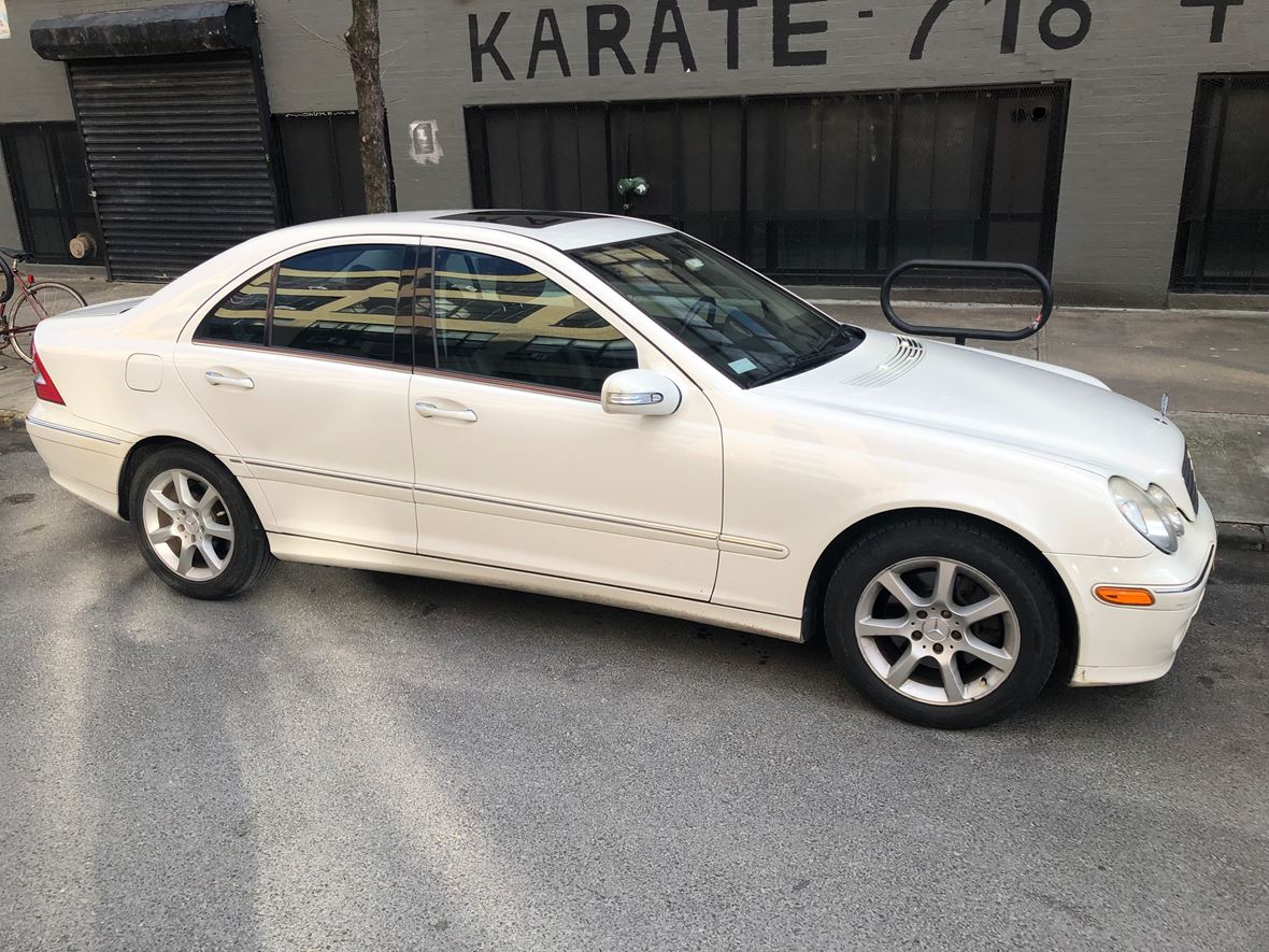 2007 Mercedes-Benz C-Class for sale by owner in Brooklyn