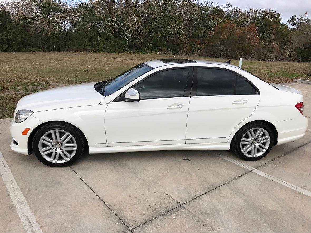 2008 Mercedes-Benz C-Class for sale by owner in Orlando