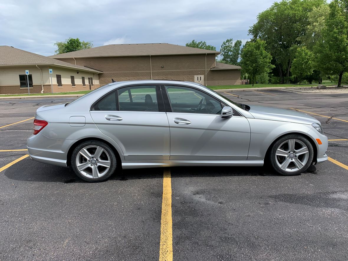2011 Mercedes-Benz C-Class for sale by owner in Memphis