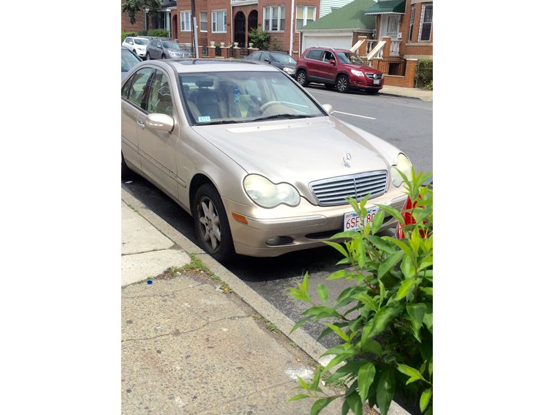 2002 Mercedes-Benz C-Class 240 for sale by owner in Brooklyn