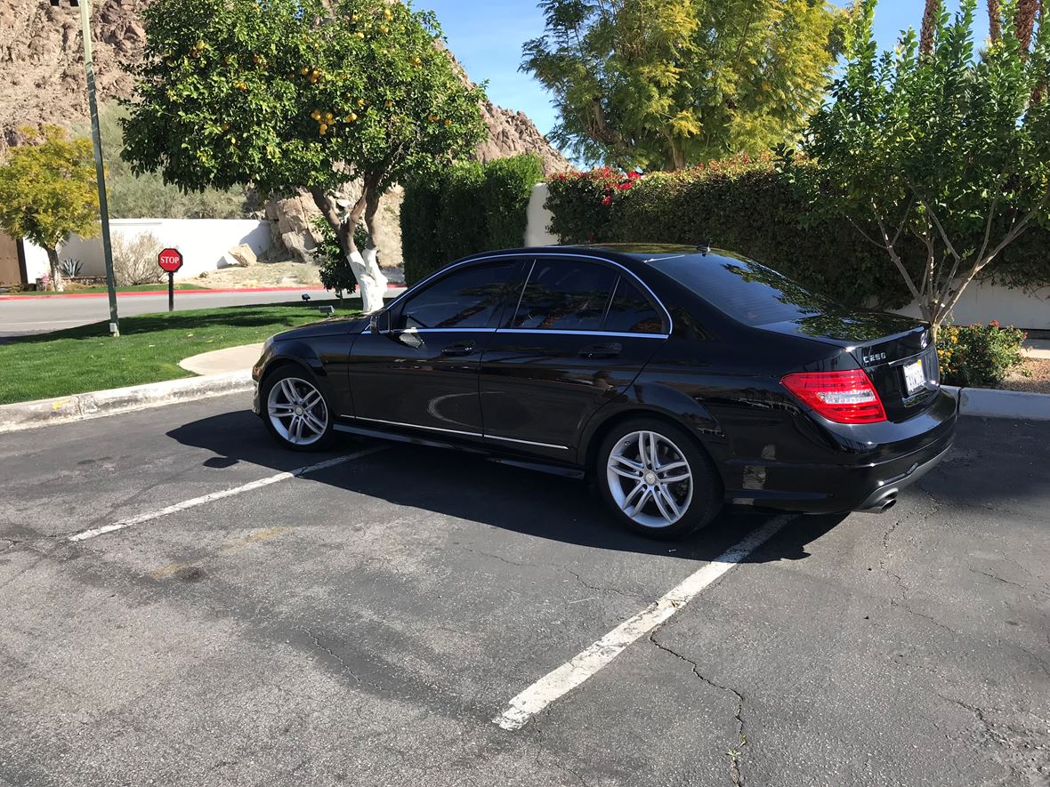2014 Mercedes-Benz C-Class 250 for sale by owner in La Quinta