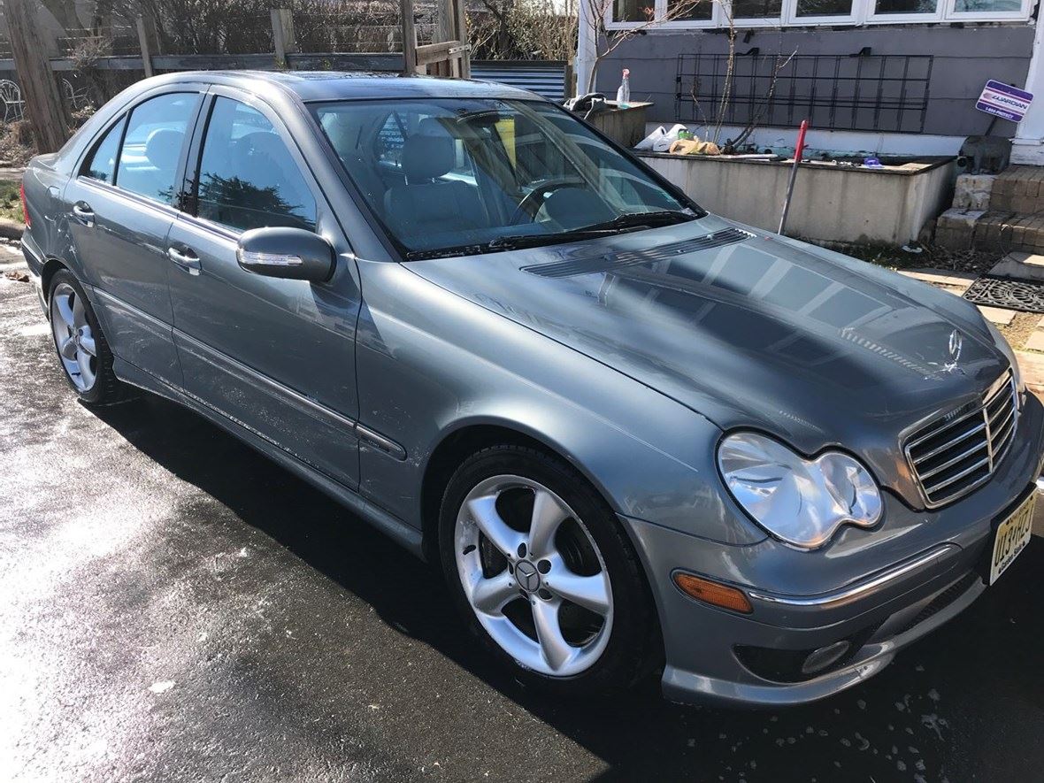 2005 Mercedes-Benz C230 for sale by owner in Lawrence Township