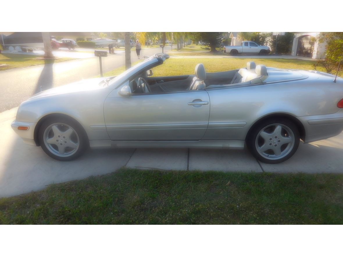 2003 Mercedes-Benz CLK-Class 320 for sale by owner in Bonita Springs