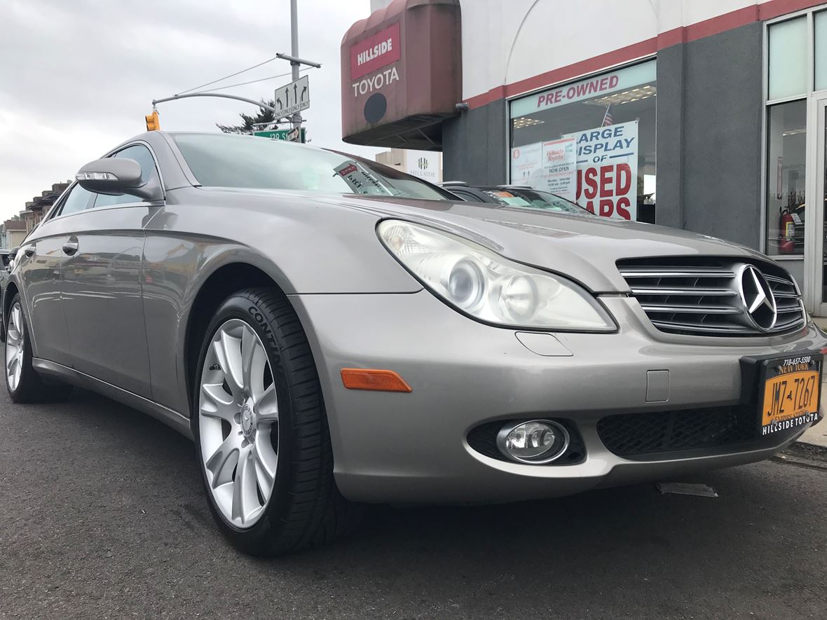 2008 Mercedes-Benz CLS-Class for sale by owner in Forest Hills