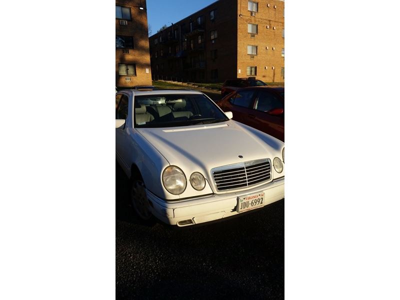 1999 Mercedes-Benz E-Class for sale by owner in Washington
