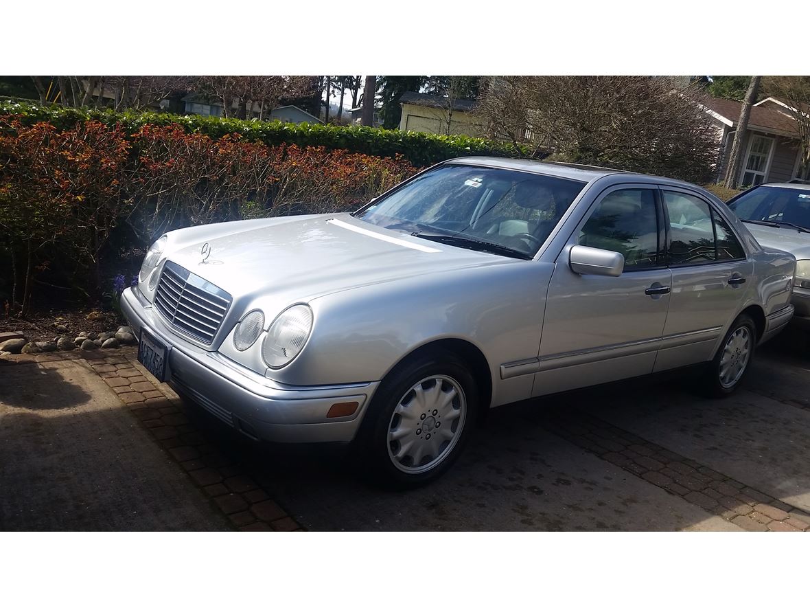 1999 Mercedes-Benz E-Class for sale by owner in Bellevue